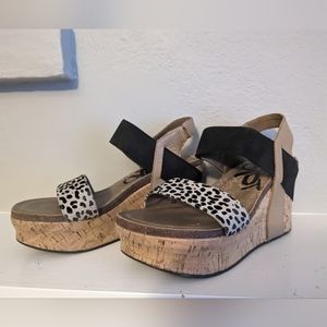 OTBT Bushnell Desert animal print cork wedges Sandals size 8.5 Women's